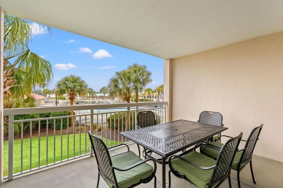 Barefoot Resort - North Tower 206 - Windy Hill House in North Myrtle Beach