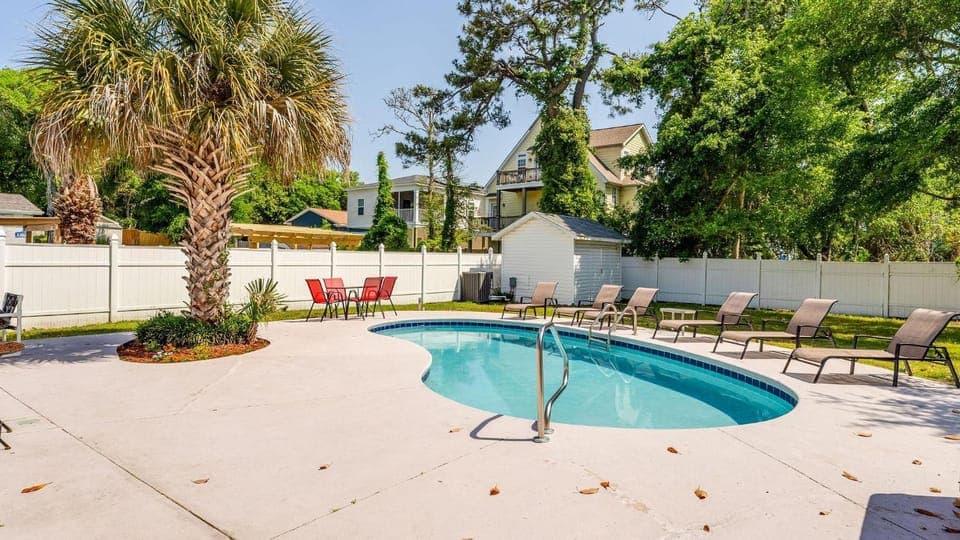 Sea Breeze - 3rd Row - Windy Hill Section House in Atlantic Beach