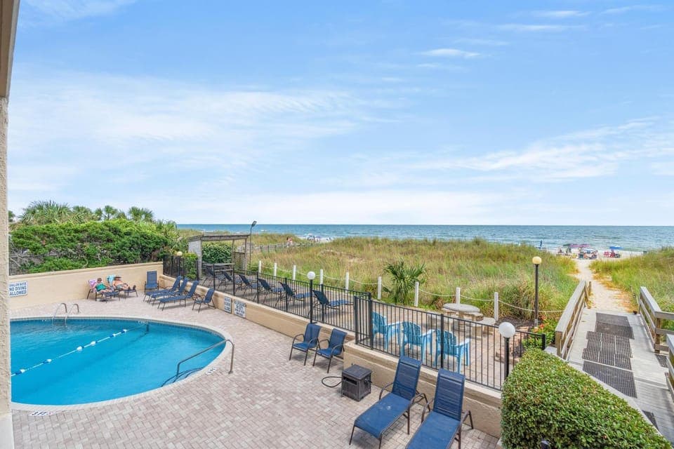 Summit 1B - Oceanfront - Windy Hill Section House in North Myrtle Beach