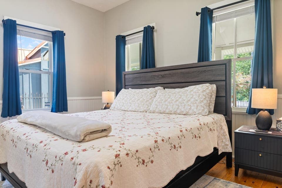 Bed, Bedroom