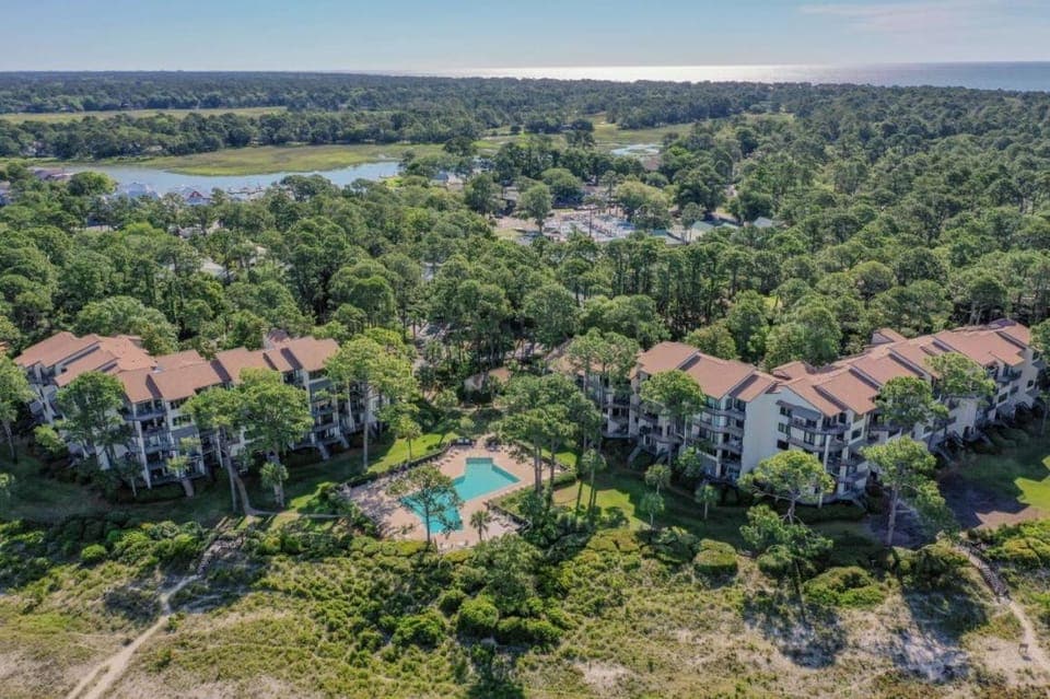 Beachside Tennis 1869 Villa in Hilton Head Island