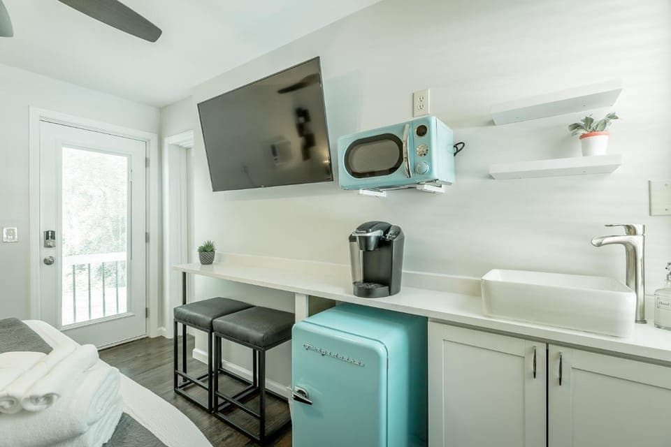 12 The Gray Room - A PMI Scenic City Vacation Rental Hotel in Chattanooga