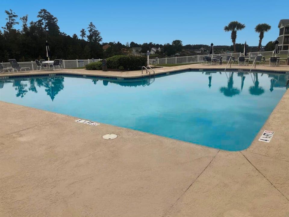 Swimming pool, Swimming pool