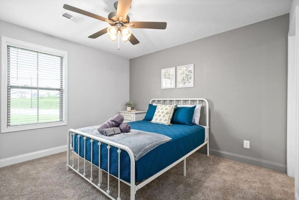 Peachers Place Townhomes (1000 Henry Place Blvd, #801) Close to Ft. Campbell House in Clarksville