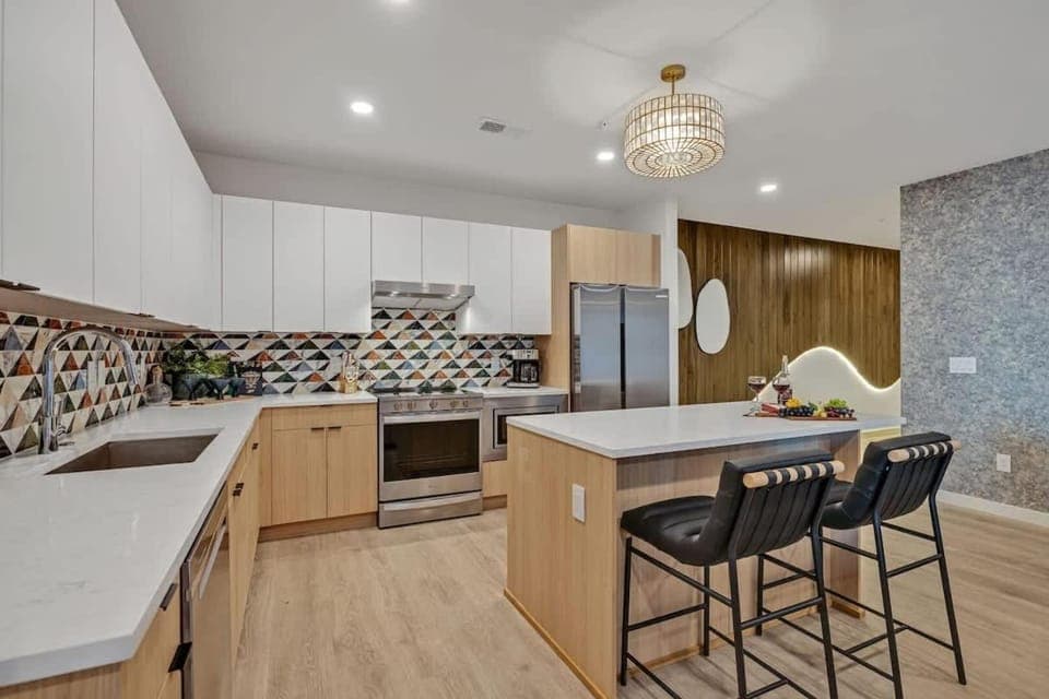 Hyve-The Cosmo-Walk To Broadway House in The Gulch