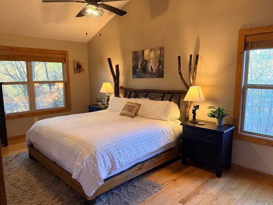 North GA Mountain Cabin 3BR3BA,Fire Pit,Game Rm Cabin in Union County