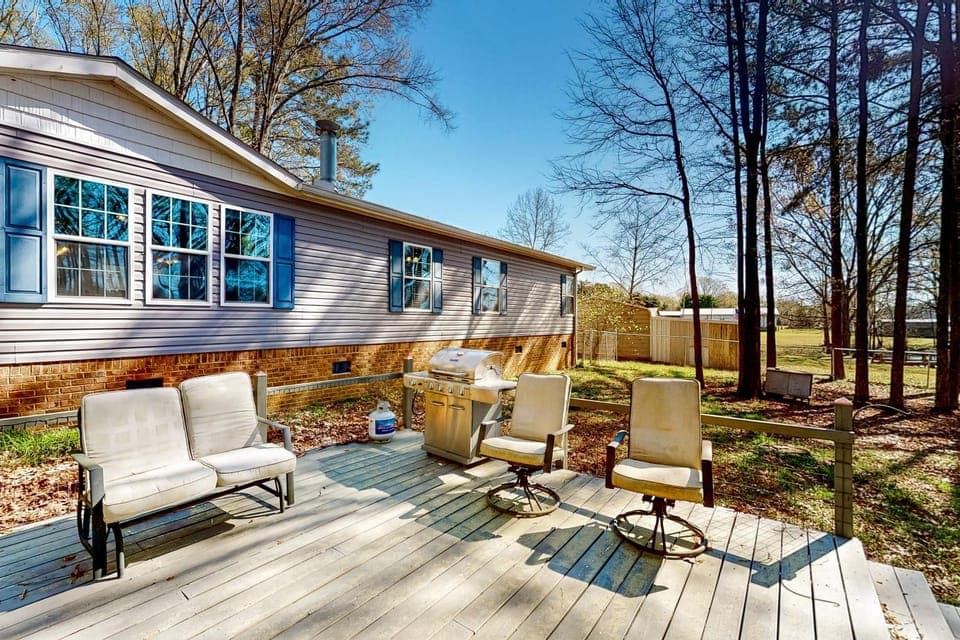 Dog-Friendly Lakefront Home w/ Dock in Saluda House in Lake Murray