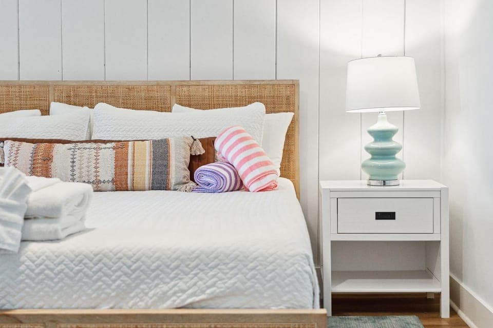 Bed, Bedroom
