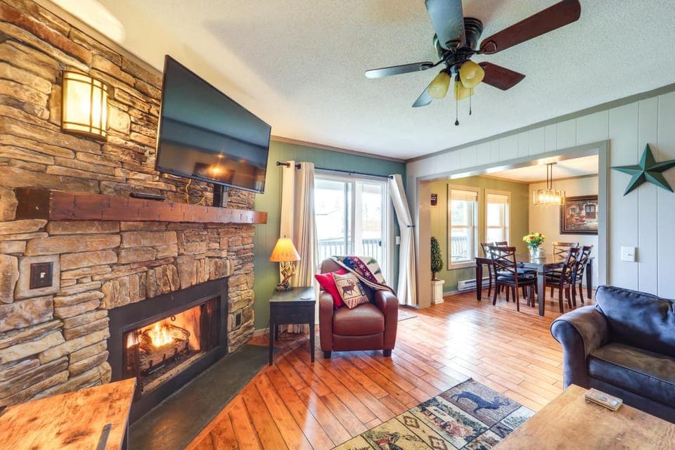 Furnished Deck + Resort Perks: Beech Mtn Retreat! House in Beech Mountain