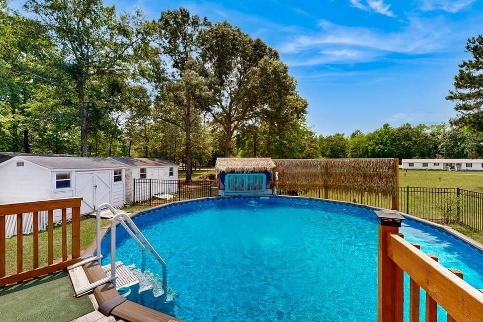 Renovated Retreat w/ Private Pool & Hot Tub House in Lake Marion