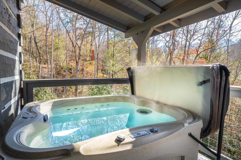 Bear Necessity by Stony Brook Cabins Cabin in Pittman Center