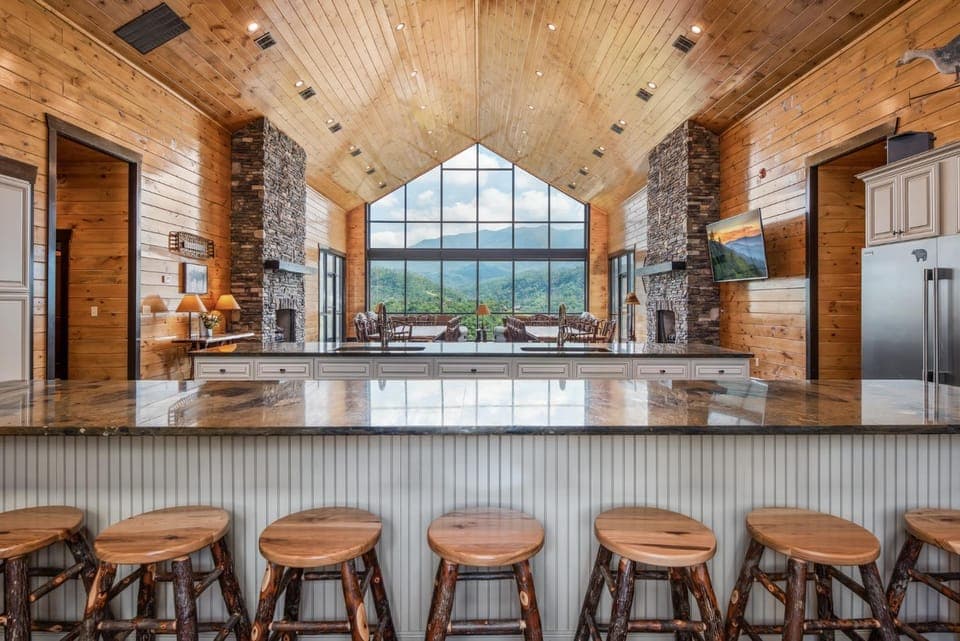 Greystone Pointe Lodge by Stony Brook Cabins Cabin in Greystone Heights