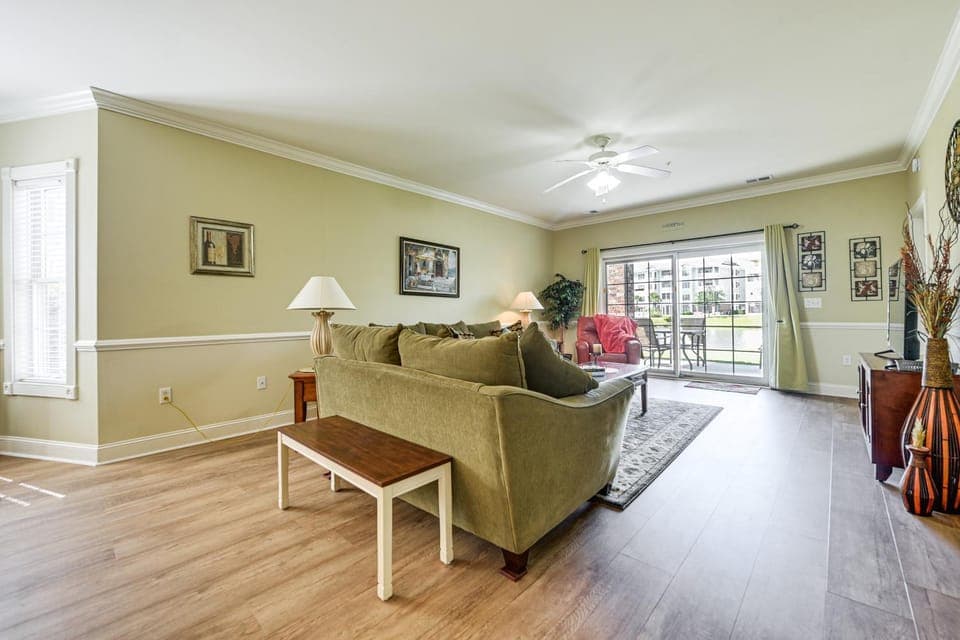 1st-Floor Condo in Myrtle Beach ~ 2 Mi to Ocean! House in Myrtle Beach
