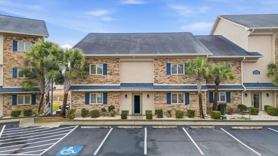 Grand Palms Resort Villa w Lazy River House in Surfside Beach