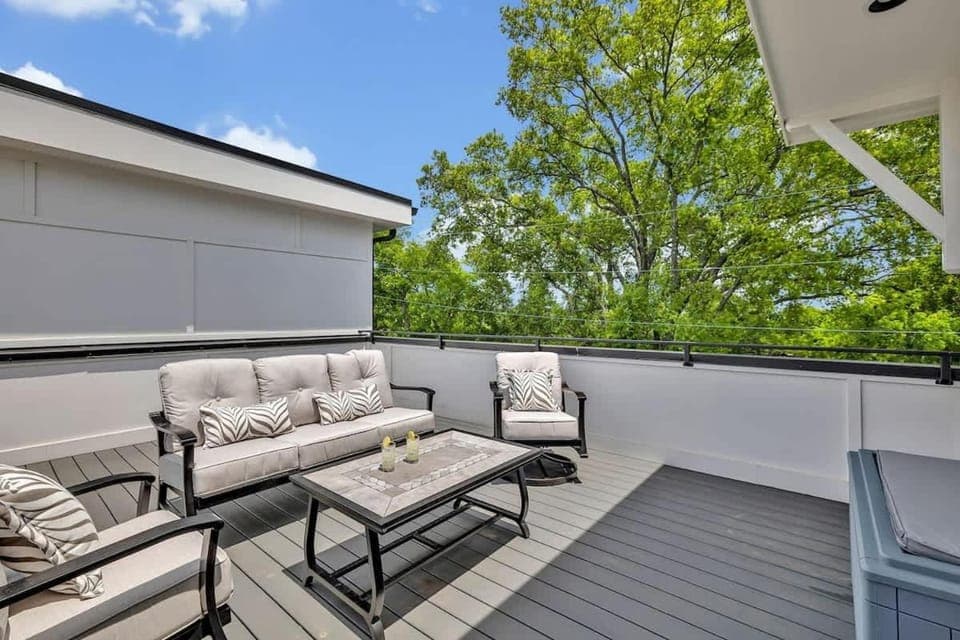 Ensemble-4 Unit Combo-8 mins to Broadway House in Berry Hill