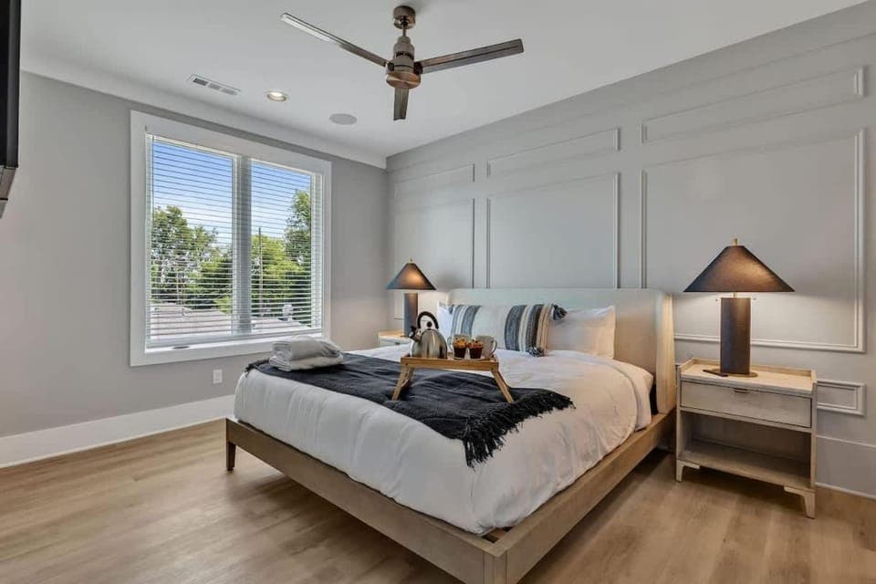 Double Treble - 2 Townhomes - Private Rooftops House in Berry Hill