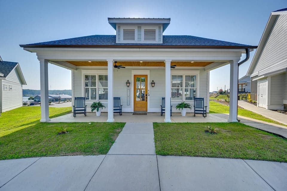 On-Site Lake w/ Boat Ramp: Greenwood Retreat! House in Lake Greenwood