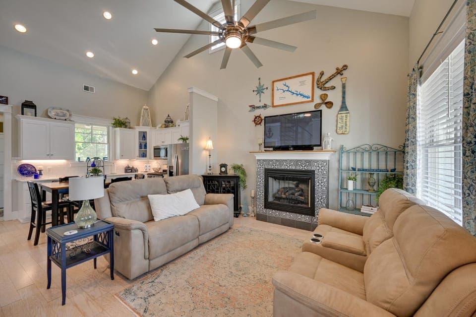 Lake Greenwood Getaway w/ On-Site Boat Ramp! House in Lake Greenwood