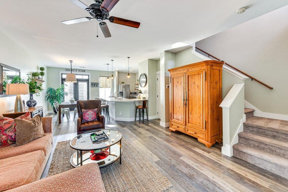 1 Mi to Old Town: Cheerful Bluffton Townhome! House in Bluffton