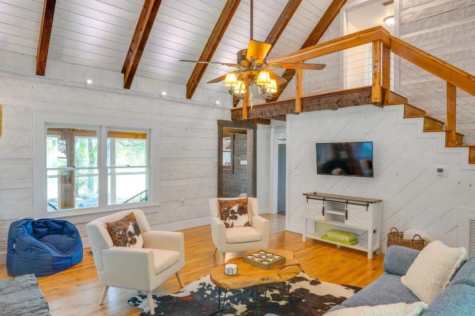 ~ 10 Mi to Downtown: Murfreesboro Area Cabin Cabin in Tennessee