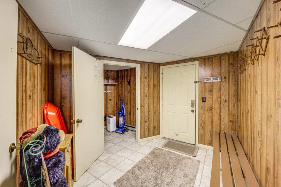 Ski, Hike! Family-Friendly Beech Mtn Cabin w/ Deck Cabin in Beech Mountain