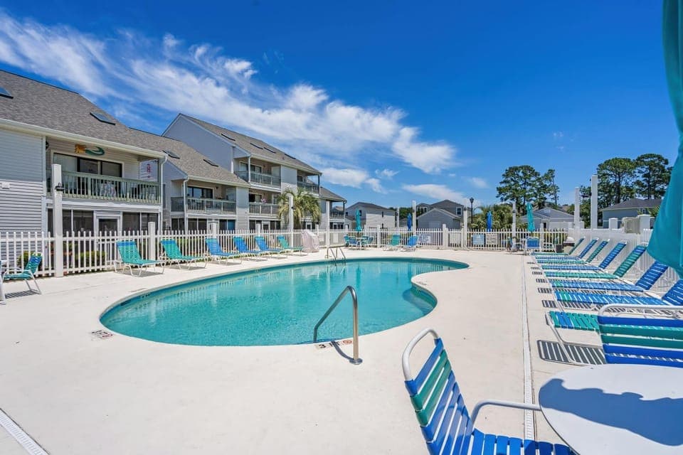 Property building, Pool view, Swimming pool, sunbed