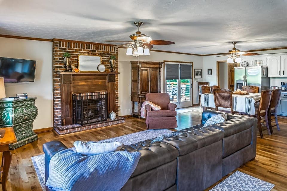 Dock! Riverfront Angler's Oasis in Elizabethton House in Elizabethton