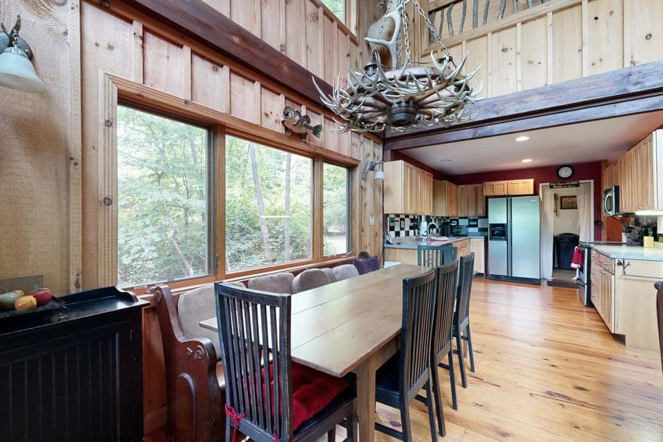 Lakeview Cabin Cabin in Lake Glenville