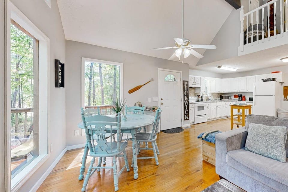 1 Mi to Pickwick Lake! Tranquil Wooded Cabin Cabin in Pickwick Lake