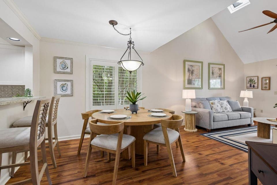 172 Colonnade Club House in Hilton Head Island