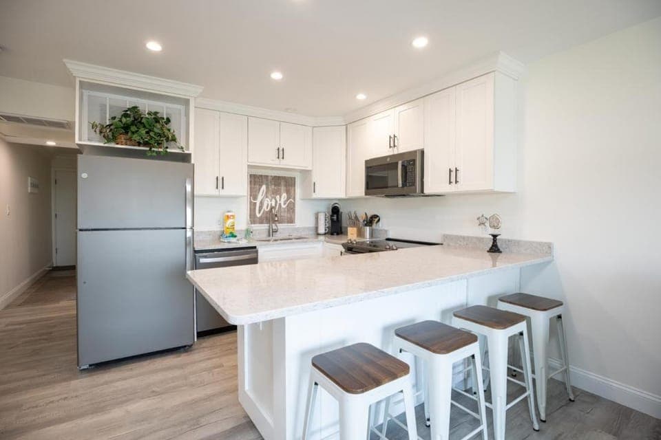 229 Breakers Villa in Coligny Beach