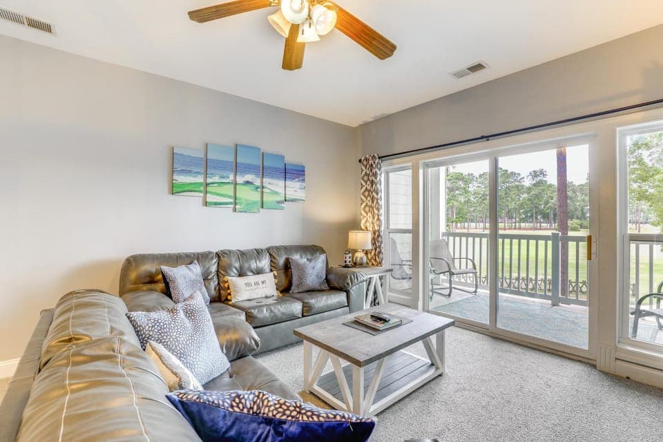 Golfer's Paradise: Myrtle Beach Gem w/ Course View House in Carolina Forest