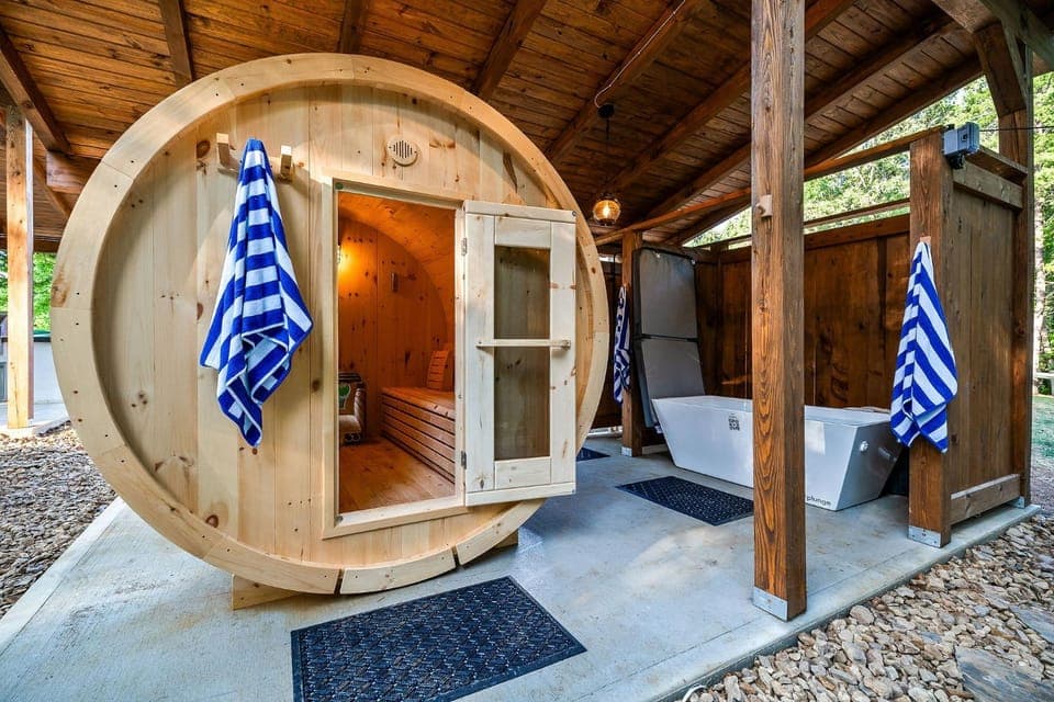 Sauna, towels