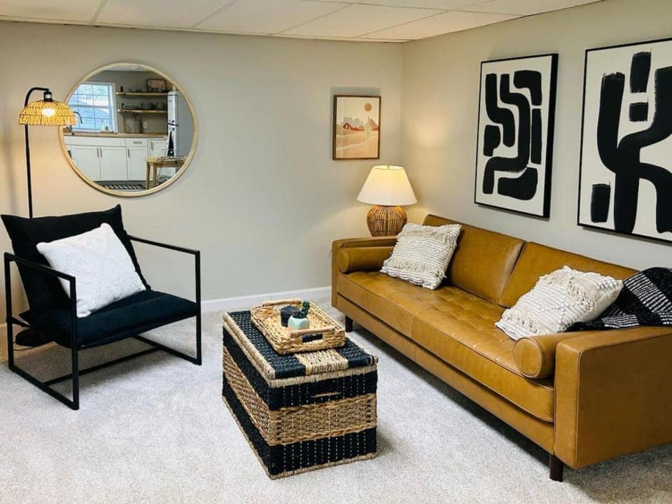 Living room, Seating area