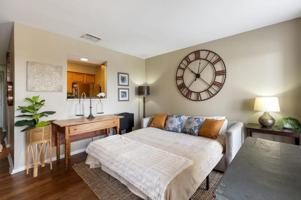 Riverfront Condo Near Downtown Apartment in East Nashville