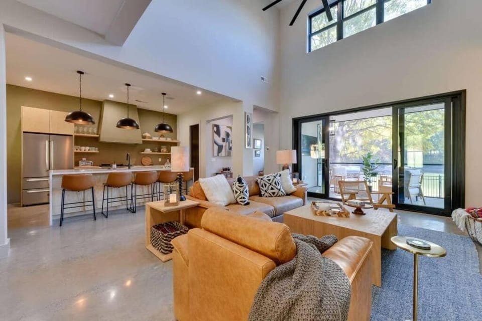 Lakefront Retreat with Dock and Pool House in Mooresville
