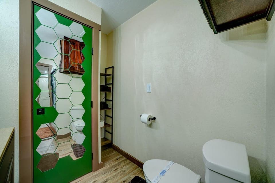 Toilet, Bathroom