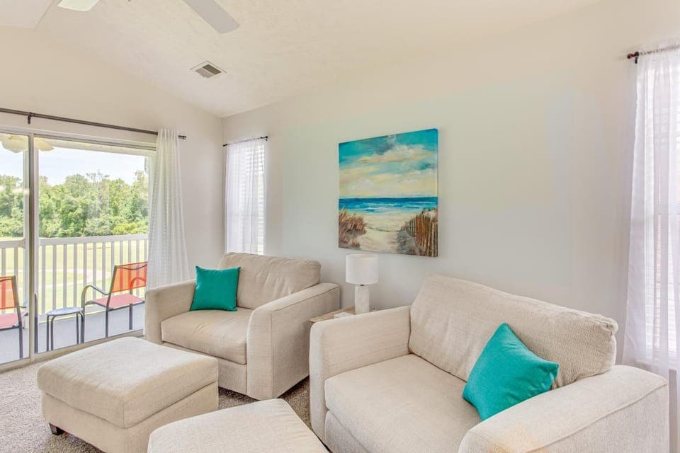 Screened Porch & Community Perks: Myrtle Beach Gem House in Carolina Forest