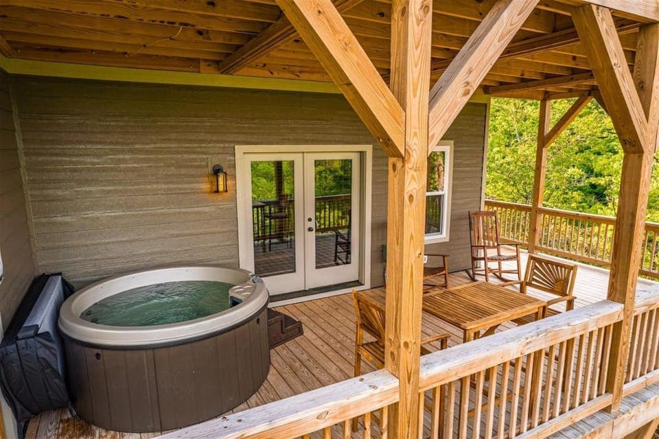 Fontana Grace House in Bryson City