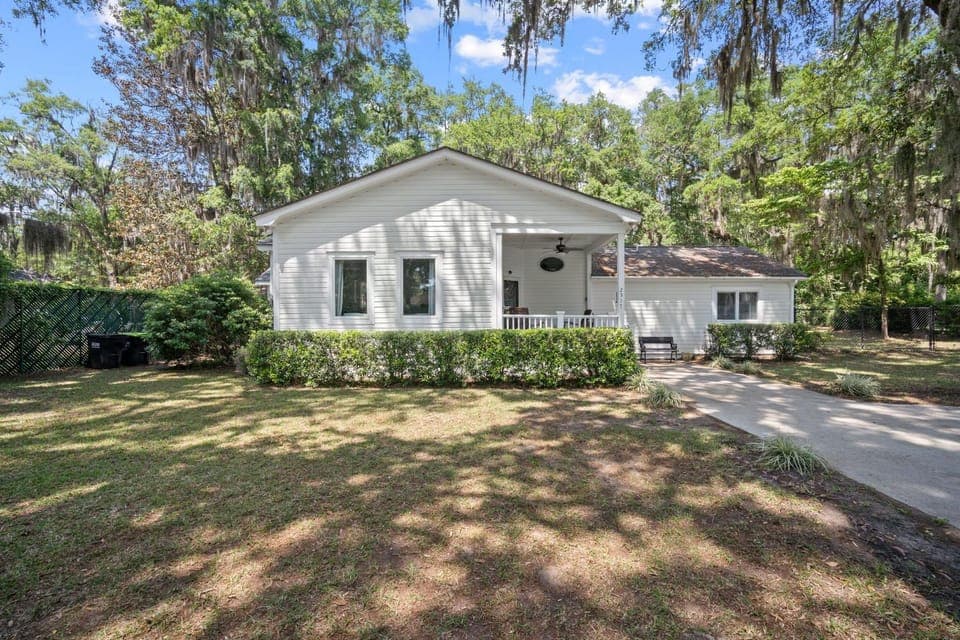 New Listing - Historical Home in Mossy Oaks House in Port Royal