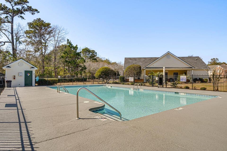 4 Mi to Brookgreen Gardens: Murrells Inlet Condo House in Murrells Inlet