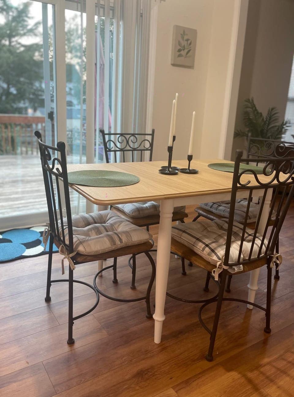 Charming Entire 3 Bedrooms House with AC and Wifi House in Huntersville