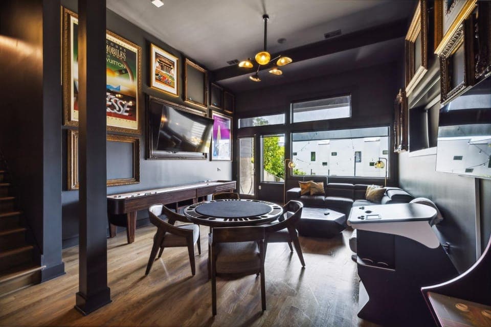 Epic Luxury Mansion w Nashville Skyline Views House in East Nashville