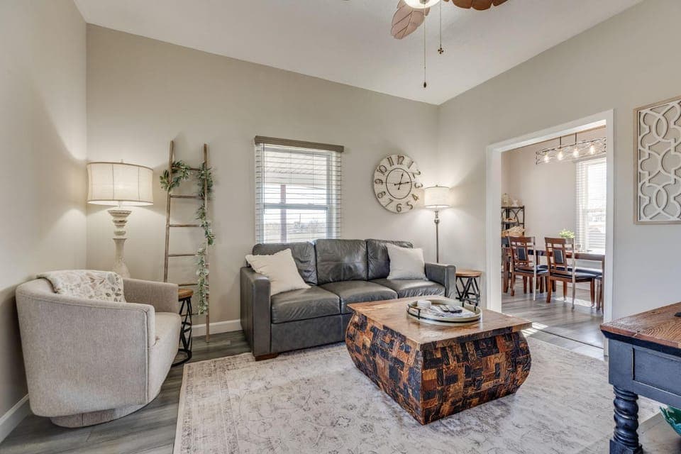 Living room, Seating area, Dining area