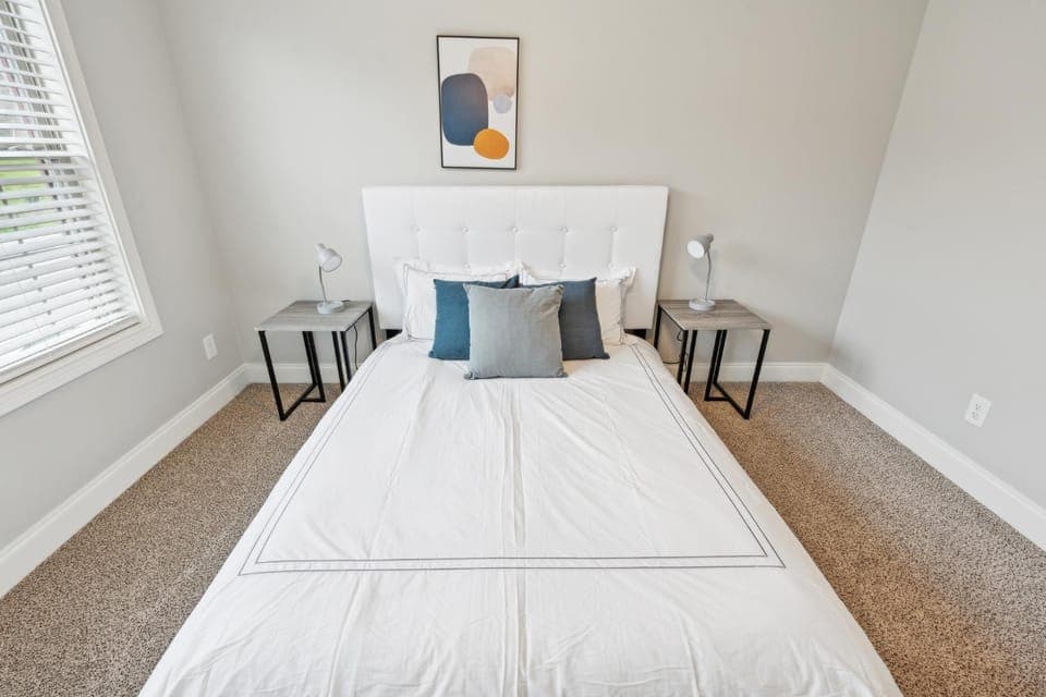 Biltmore Luxury 1513 #2 Townhomes l 2Bd 2 Bth Apartment in Clarksville