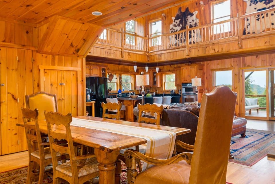 Dining area, Dinner