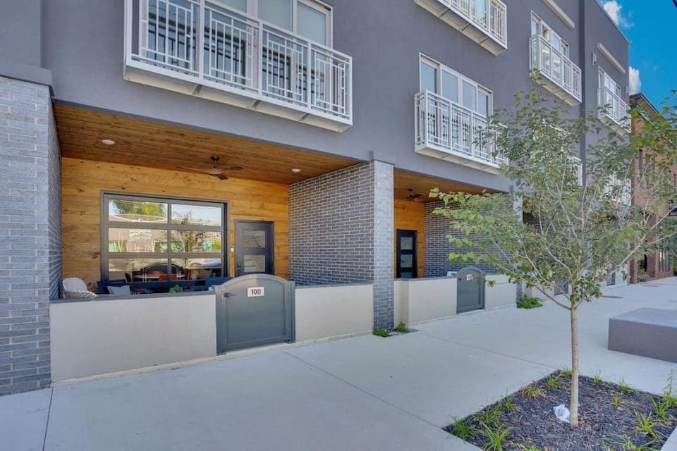 Property building, Patio, Seating area