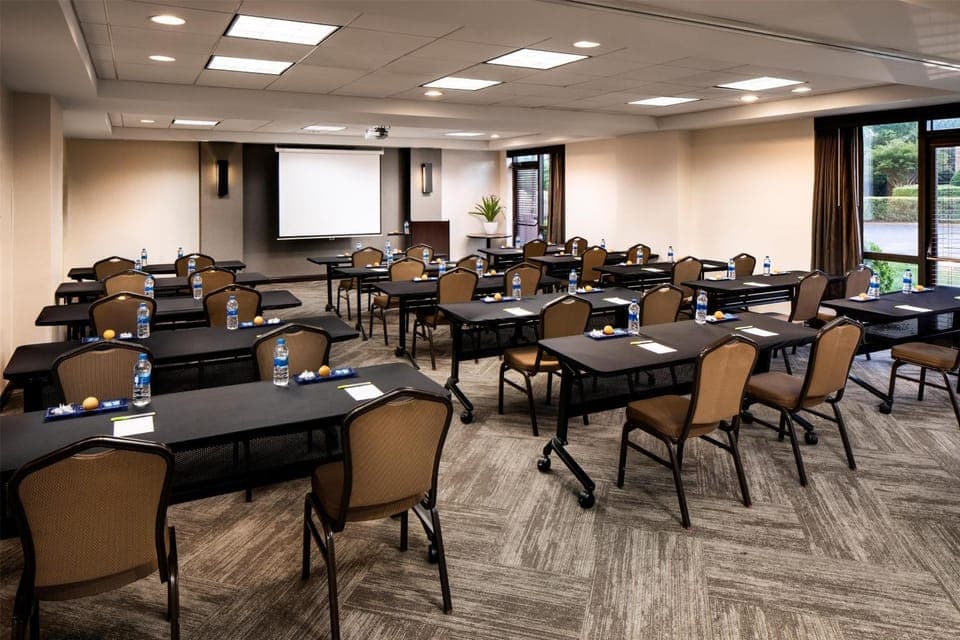 Meeting/conference room