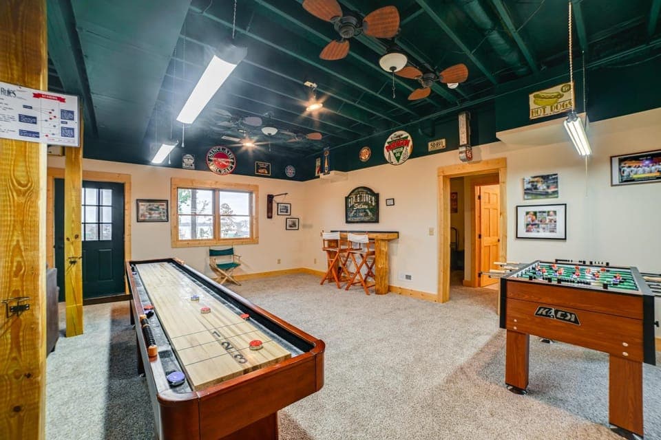 Large Deck & Shared Dock: Cabin on Kentucky Lake! Cabin in Lake Barkley