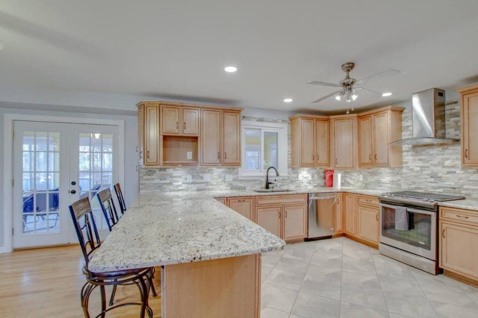 Ultra Nashville Super Spot With Pool House in Hermitage